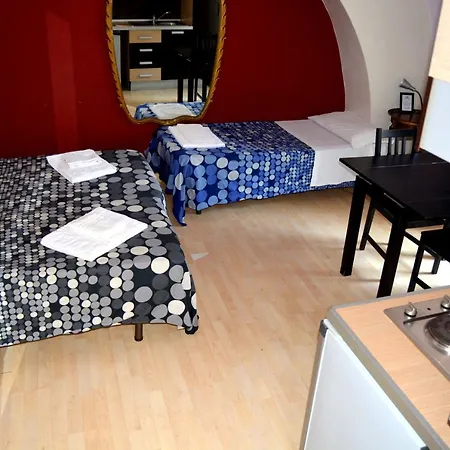 Normanno Palace Historical Center Apartment